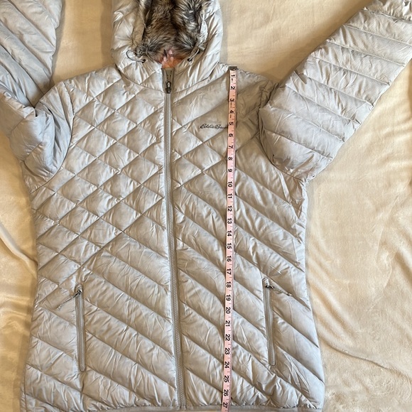 Eddie Bauer puffer coat - Picture 13 of 13